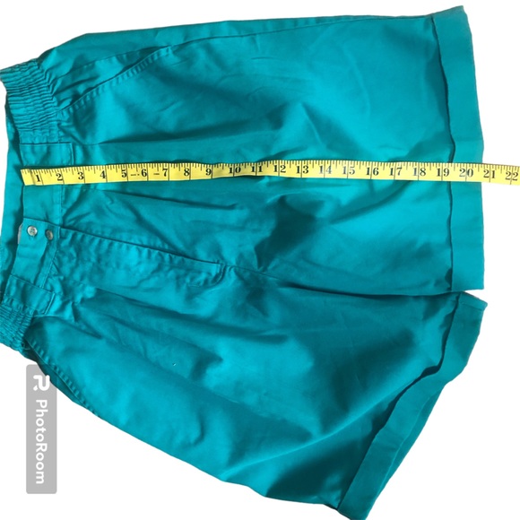 Vintage LadyFootlocker Shorts - Picture 7 of 10